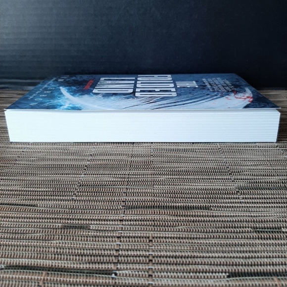 The Folded Land: A Relics Novel by Tim Lebbon Brand New - Picture 7 of 11